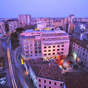 Venezia 3*, Mestre Italia